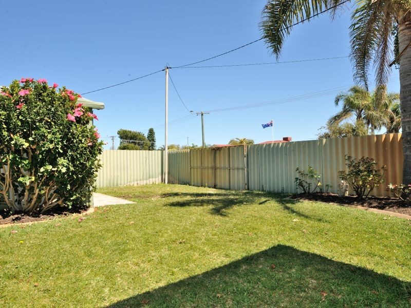 38 Breaden Drive, Cooloongup WA 6168