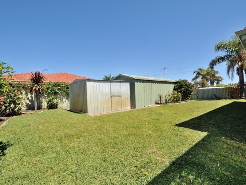 38 Breaden Drive, Cooloongup WA 6168