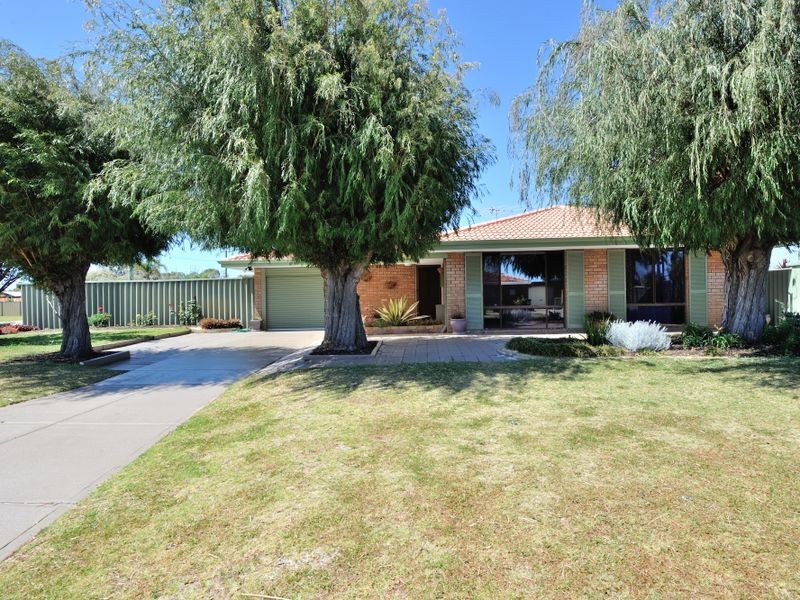 38 Breaden Drive, Cooloongup WA 6168
