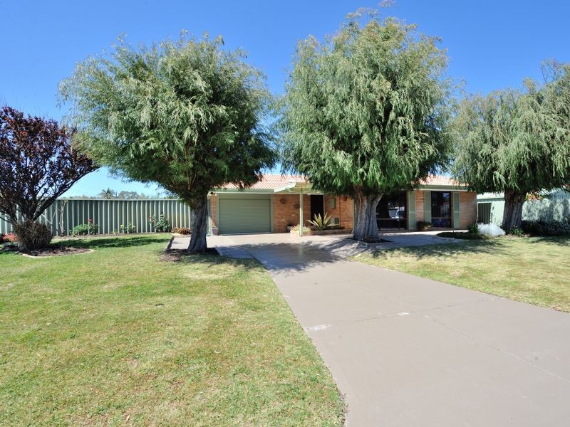 38 Breaden Drive, Cooloongup WA 6168
