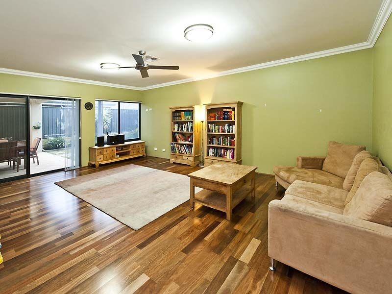 6 Mallard Way, Baldivis WA 6171