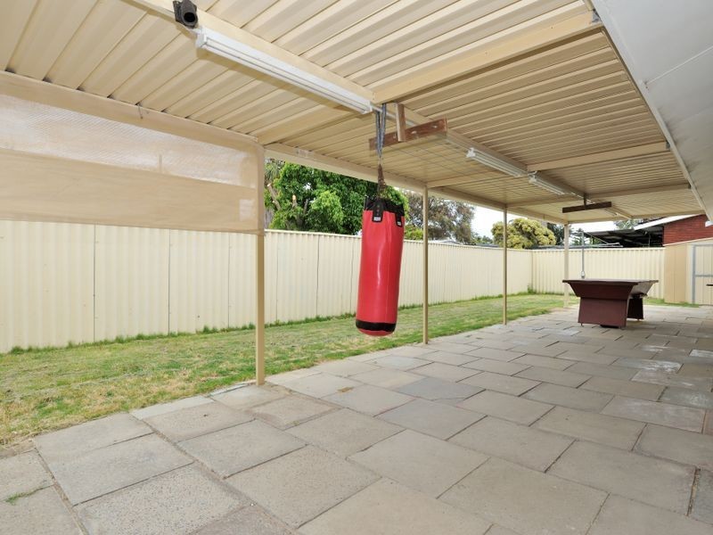 1 Carina Close, Rockingham WA 6168