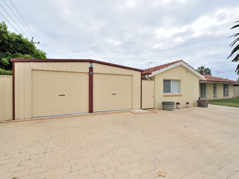 1 Carina Close, Rockingham WA 6168
