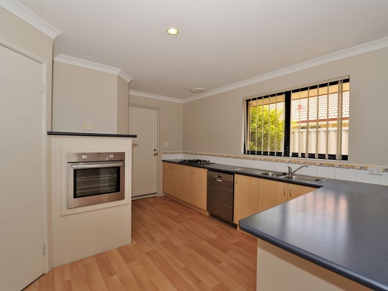 4 Whitehaven Place, Secret Harbour WA 6173