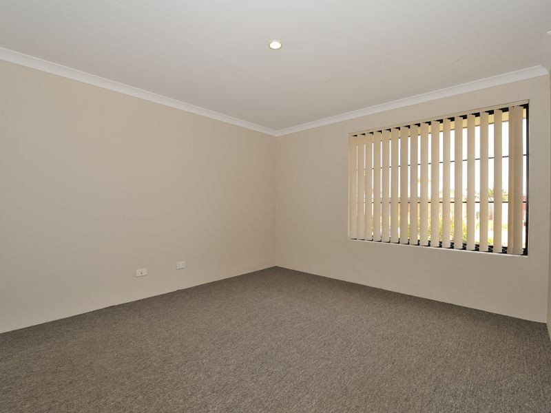 4 Whitehaven Place, Secret Harbour WA 6173