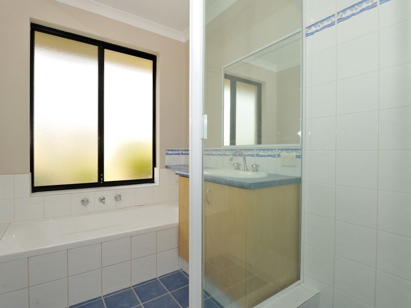 4 Whitehaven Place, Secret Harbour WA 6173