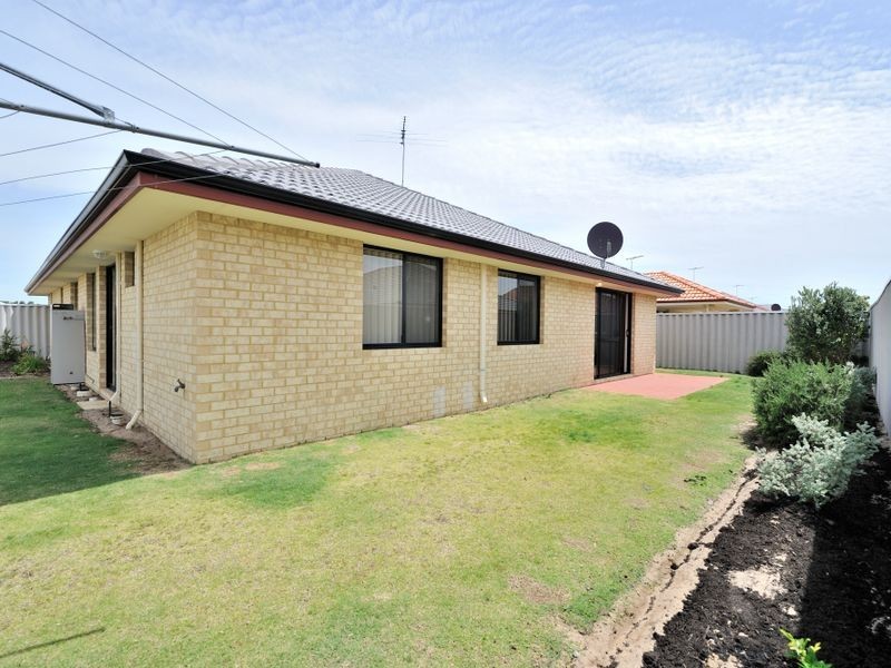 4 Whitehaven Place, Secret Harbour WA 6173