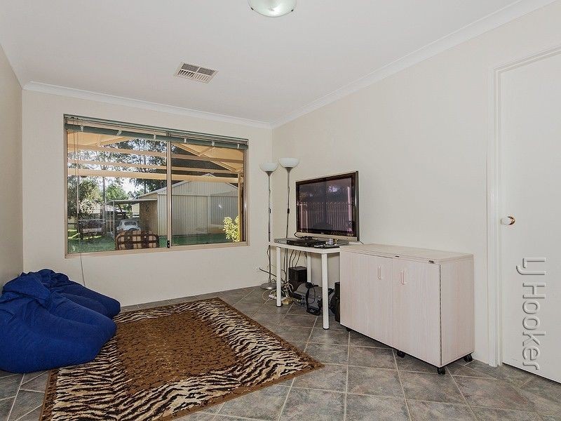 12 Mardja Loop, Mardella WA 6125