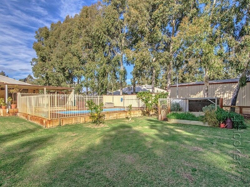 12 Mardja Loop, Mardella WA 6125