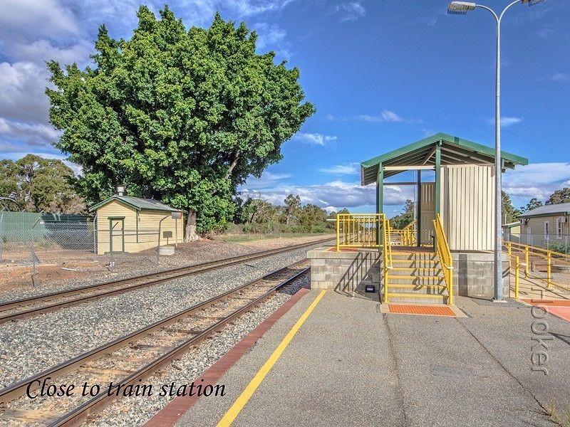 12 Mardja Loop, Mardella WA 6125