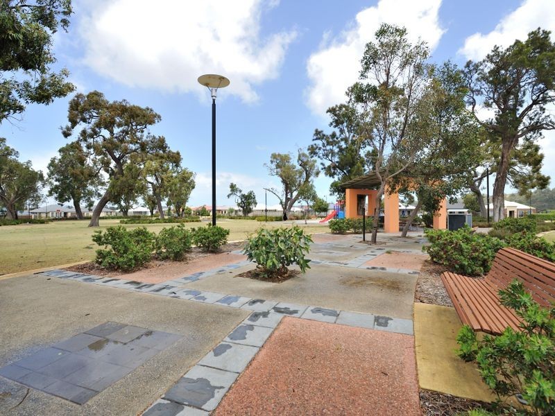 13 Tenterden Way, Baldivis WA 6171