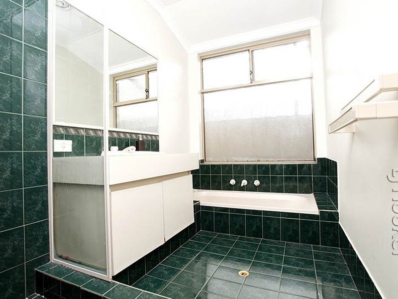 3 Flag Court, Cooloongup WA 6168