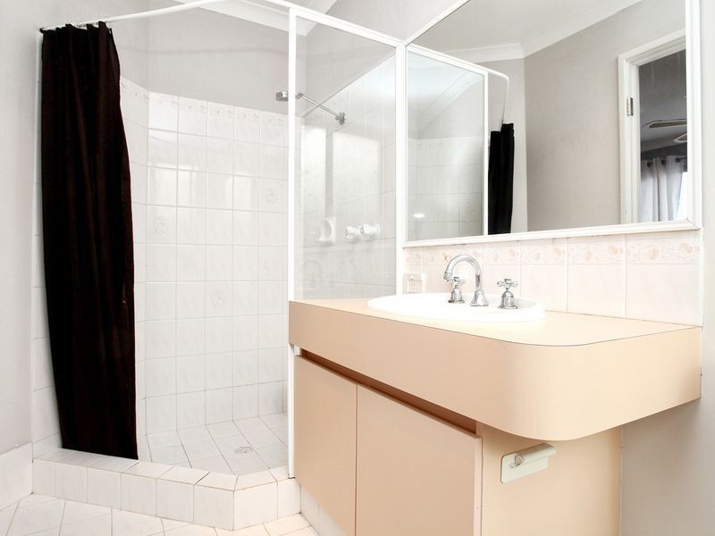 3 Flag Court, Cooloongup WA 6168