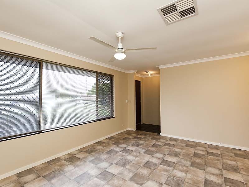 7 Rakoa Place, Cooloongup WA 6168