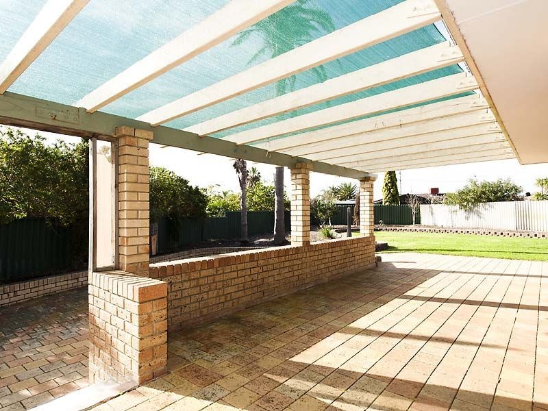 7 Rakoa Place, Cooloongup WA 6168