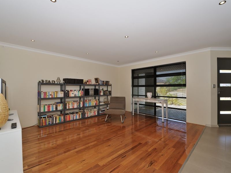 54 Marlin Way, Singleton WA 6175
