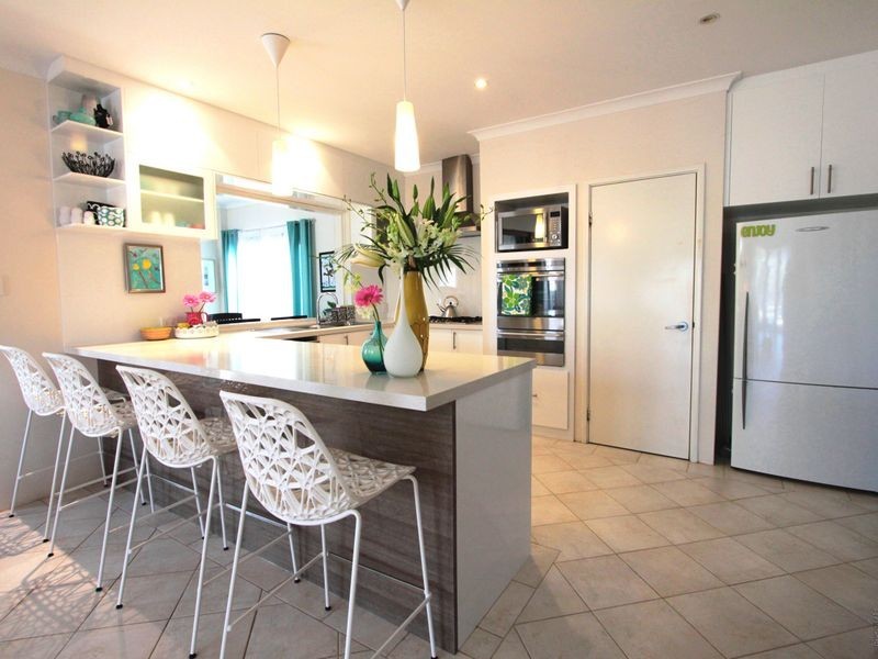 4 Lowlands Crescent, Secret Harbour WA 6173
