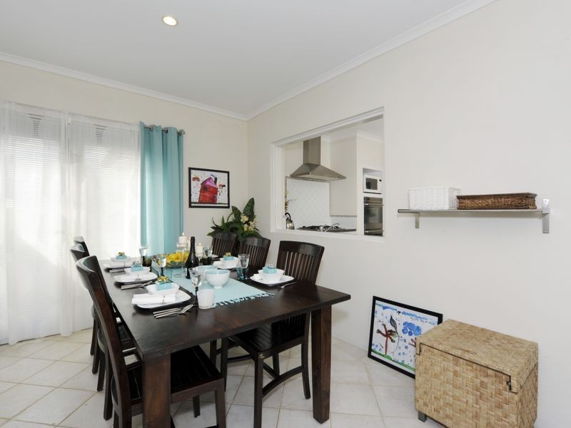4 Lowlands Crescent, Secret Harbour WA 6173