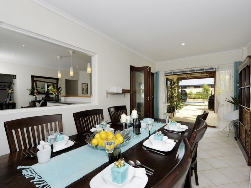 4 Lowlands Crescent, Secret Harbour WA 6173