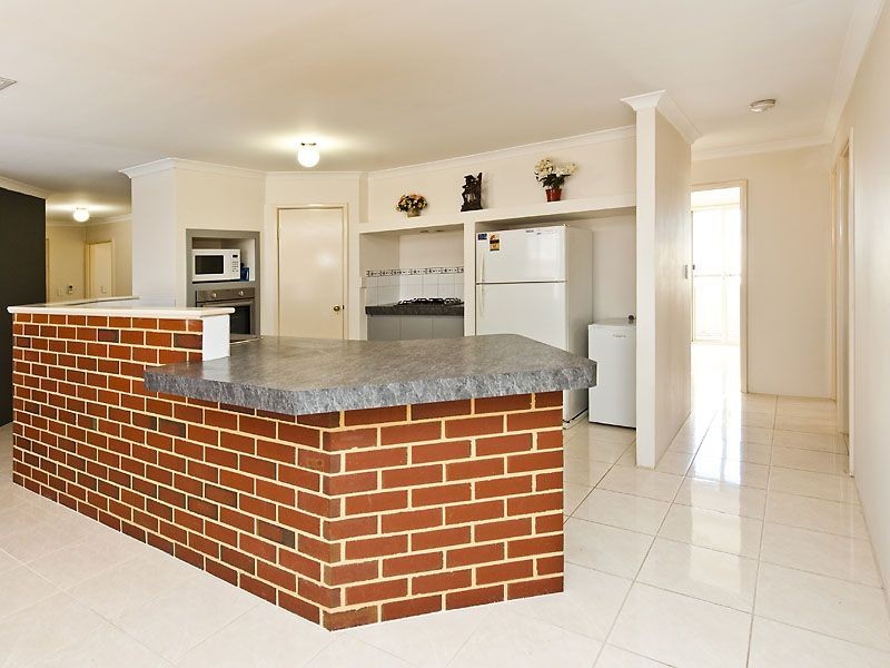 112 Kendall Blvd, Baldivis WA 6171