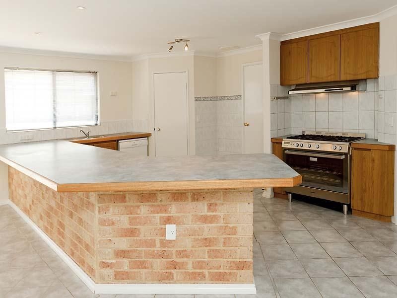 31 Santa Cruz Parkway, Secret Harbour WA 6173