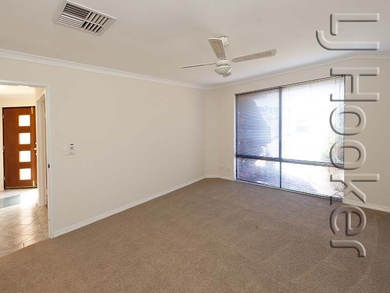 31 Santa Cruz Parkway, Secret Harbour WA 6173