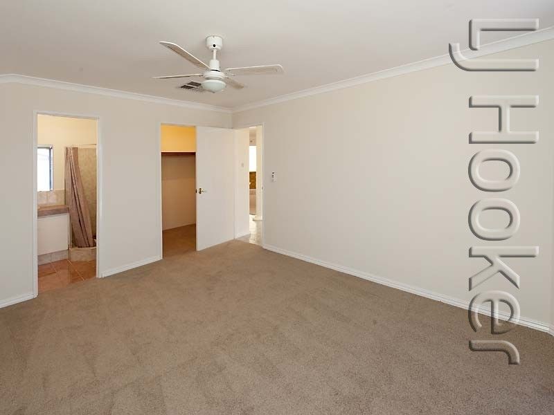 31 Santa Cruz Parkway, Secret Harbour WA 6173