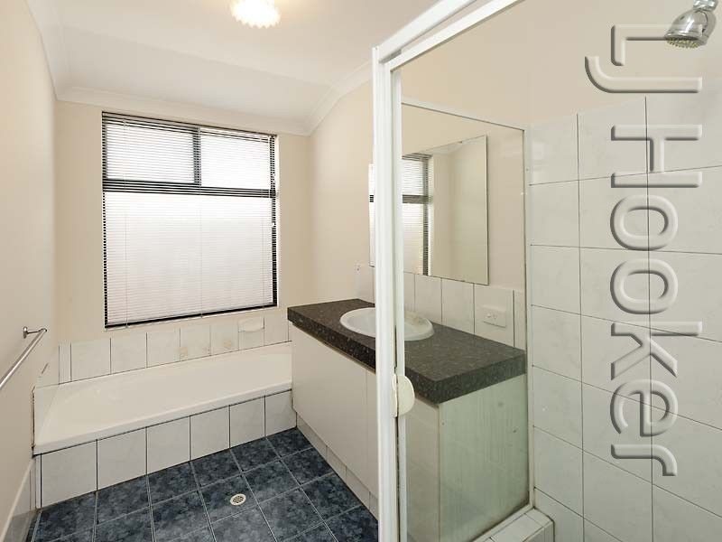 31 Santa Cruz Parkway, Secret Harbour WA 6173