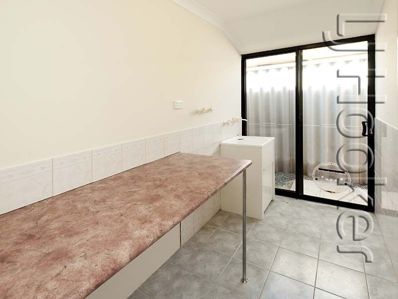 31 Santa Cruz Parkway, Secret Harbour WA 6173