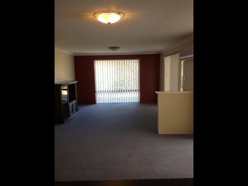 13 Excelsior Meander, Warnbro WA 6169