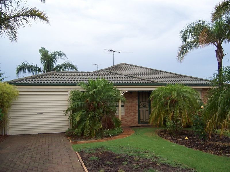 6 Fairway Close, Cooloongup WA 6168