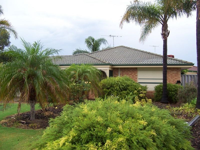 6 Fairway Close, Cooloongup WA 6168