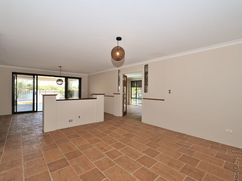 7 Callistemon Gardens, Baldivis WA 6171