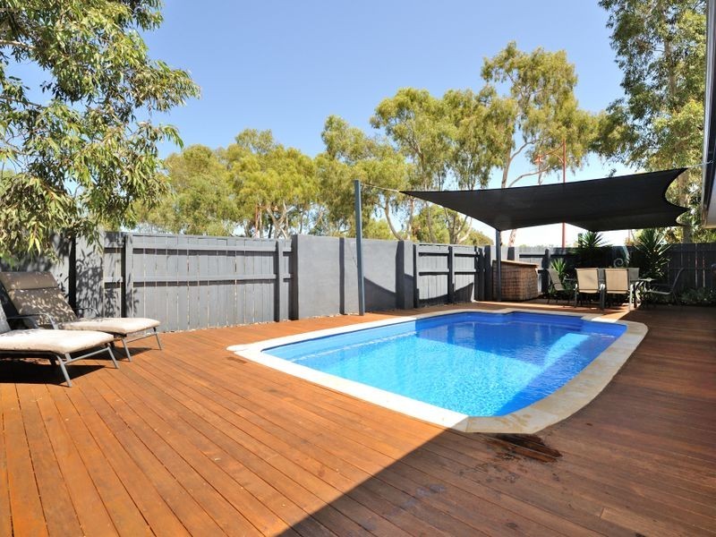 8 River Gums Boulevard, Baldivis WA 6171