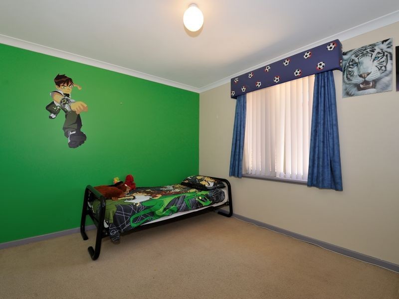 16 Balleroy Place, Port Kennedy WA 6172