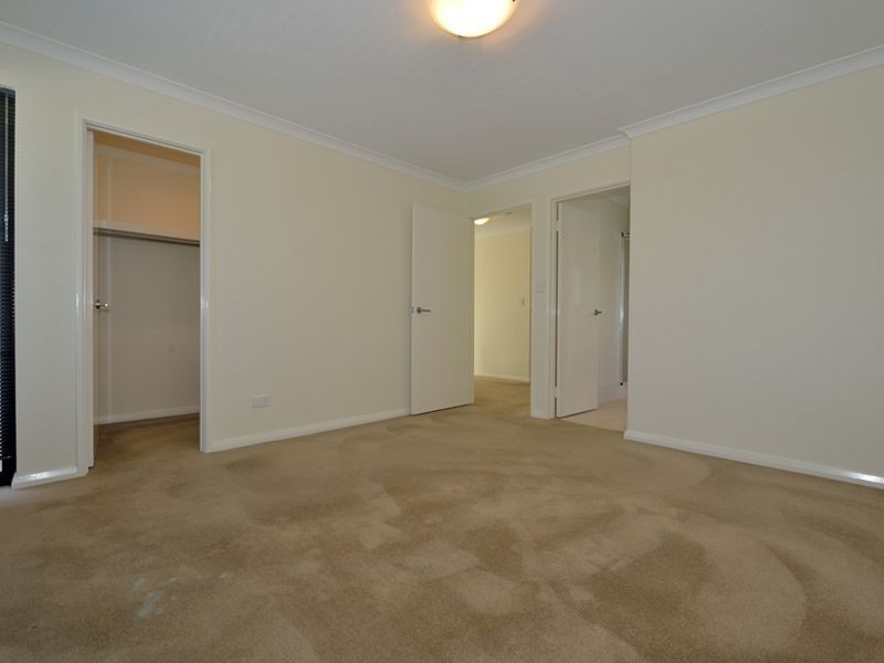 60 Waterfront Parkway, Shoalwater WA 6169
