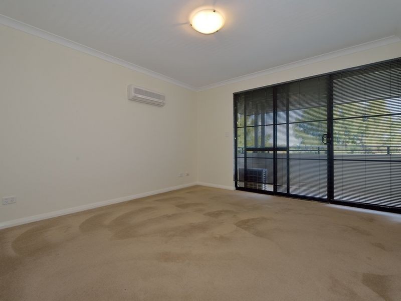 60 Waterfront Parkway, Shoalwater WA 6169