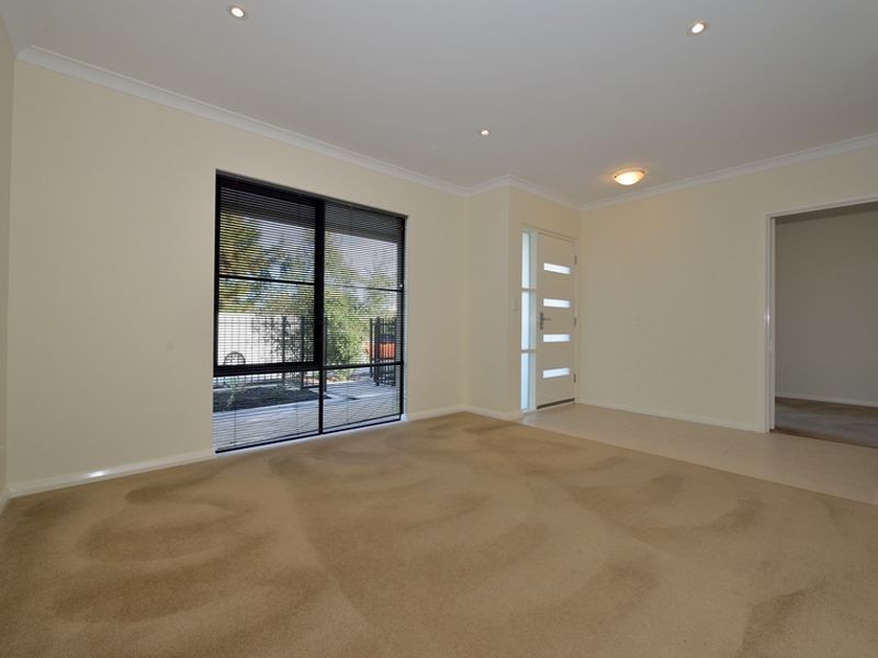 60 Waterfront Parkway, Shoalwater WA 6169