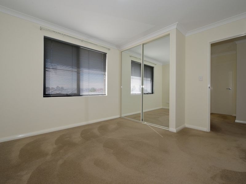 60 Waterfront Parkway, Shoalwater WA 6169
