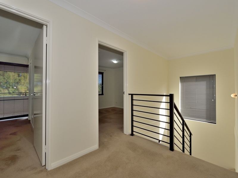 60 Waterfront Parkway, Shoalwater WA 6169