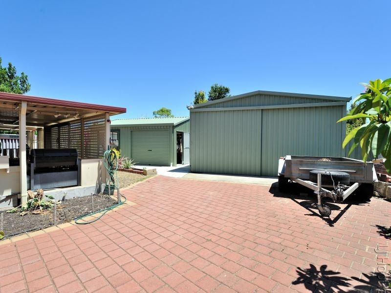 9 Fairway Place, Cooloongup WA 6168