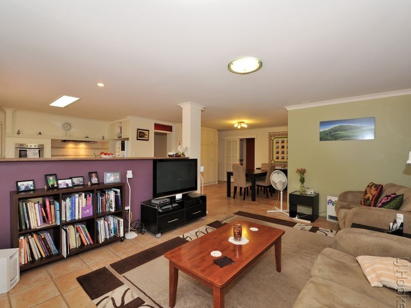 9 Fairway Place, Cooloongup WA 6168