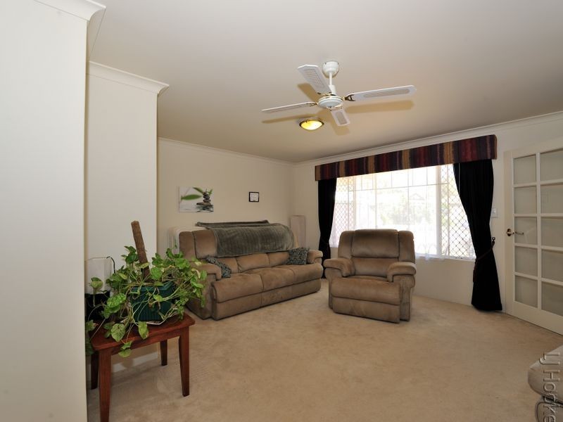 9 Fairway Place, Cooloongup WA 6168