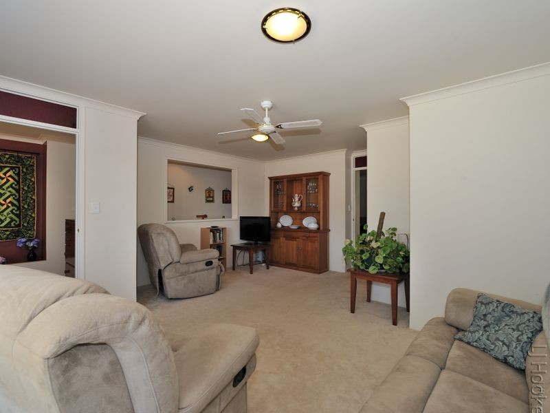 9 Fairway Place, Cooloongup WA 6168