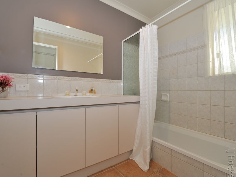 9 Fairway Place, Cooloongup WA 6168