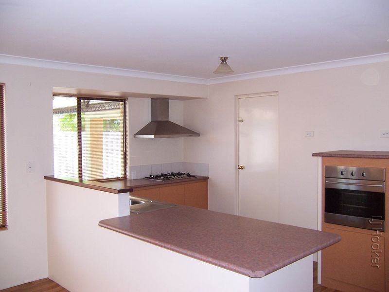 48 Chelmsford Avenue, Port Kennedy WA 6172