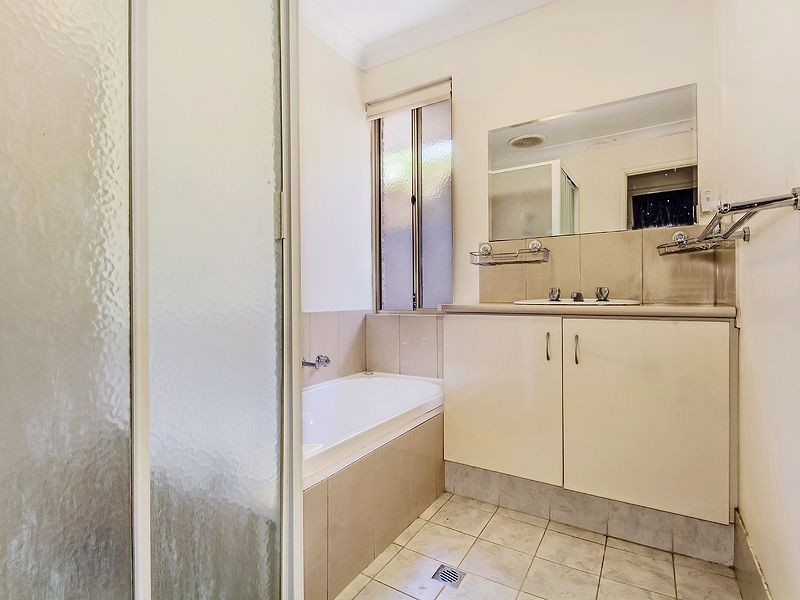 33 Tradewinds Drive, Safety Bay WA 6169