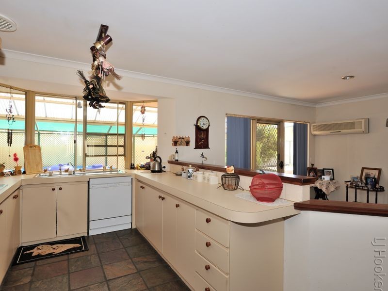 41 Woodbridge Drive, Cooloongup WA 6168