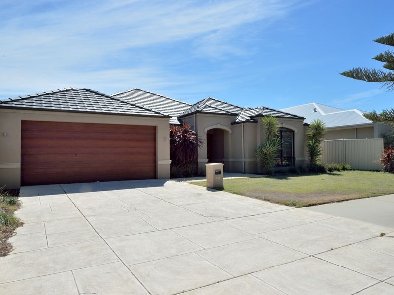 43 Three Bears Loop, Secret Harbour WA 6173