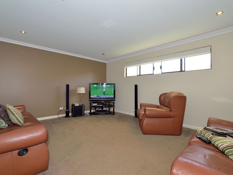 43 Three Bears Loop, Secret Harbour WA 6173